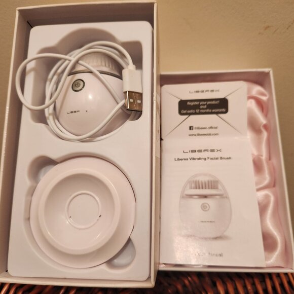 Liberex Egg Sonic Facial Brush - Picture 3 of 7